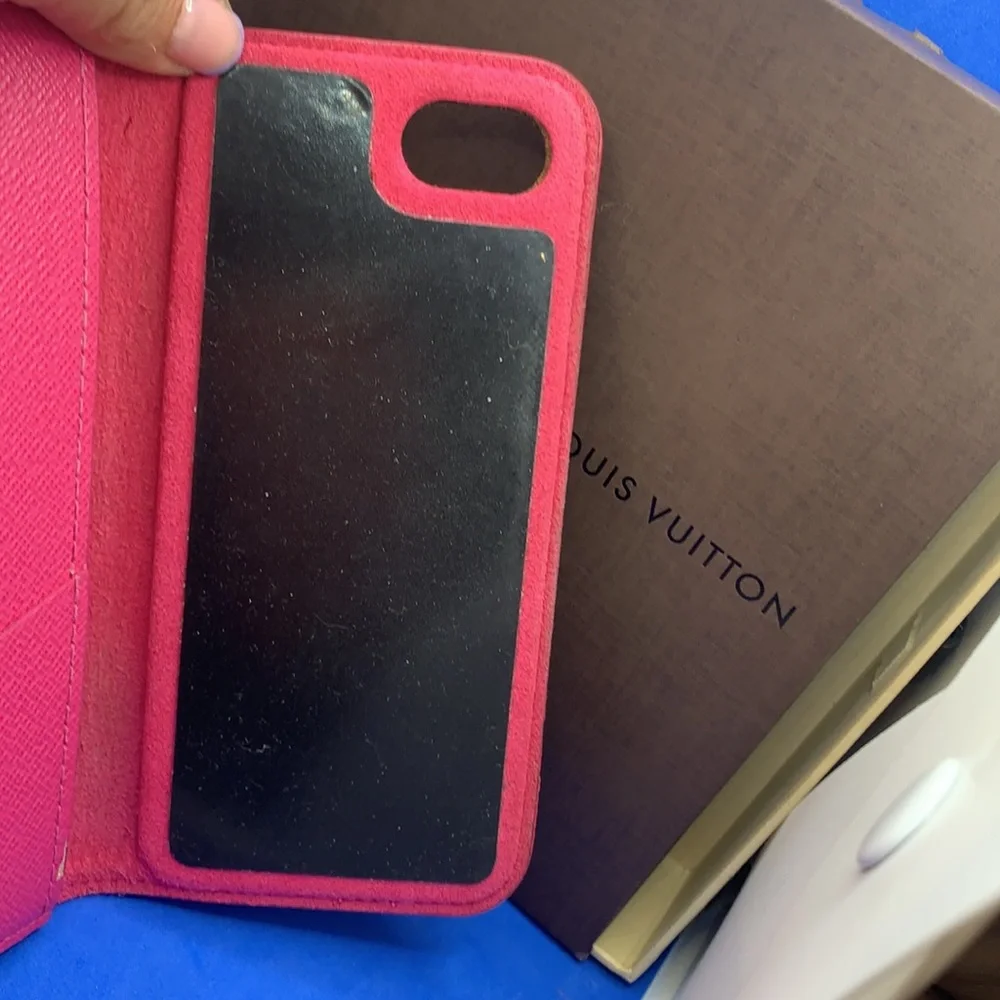 💝 💖 Louis‎ Vuitton monogram iPhone case pink interior 2/5